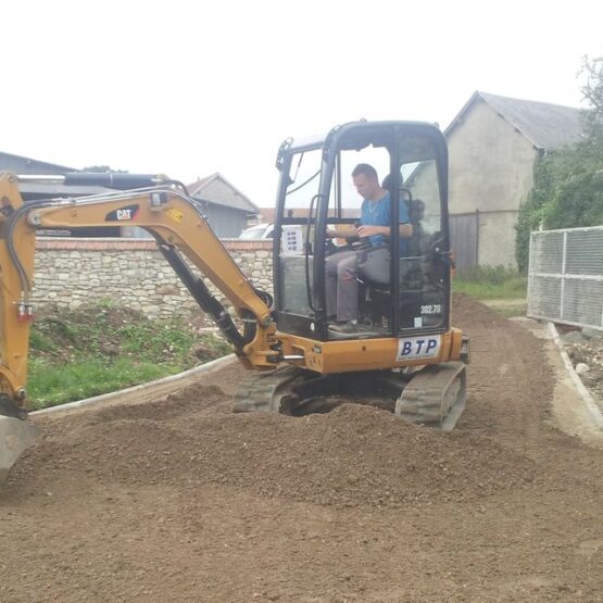 Caterpillar 302.7